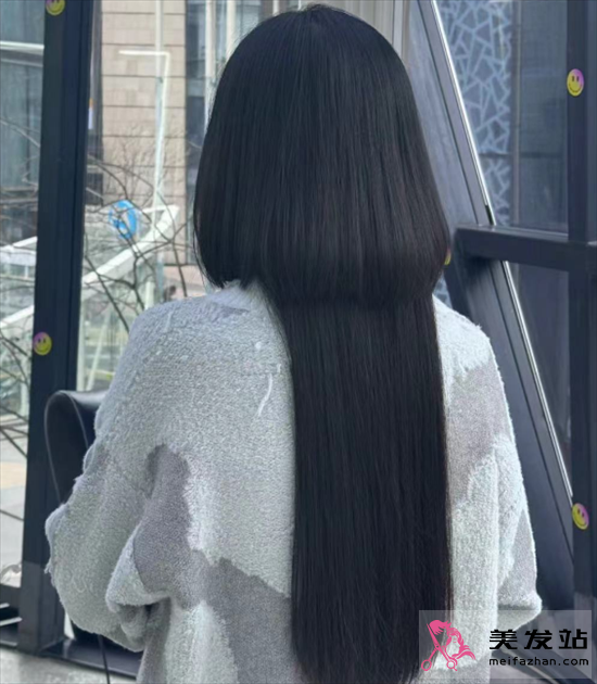 時(shí)尚長(zhǎng)發(fā)水母頭 非主流既視感滿滿