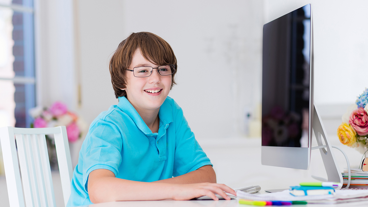 在暗處導(dǎo)致的近視眼怎么辦