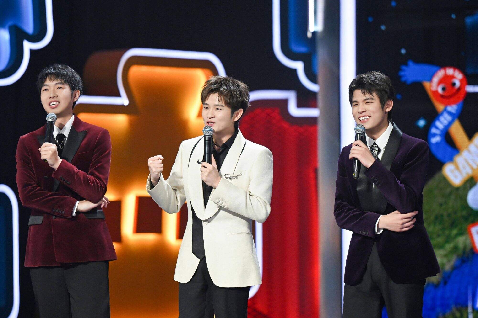 《輕輕松松喜劇節(jié)》今日開播 補(bǔ)給無負(fù)擔(dān)的快樂能量