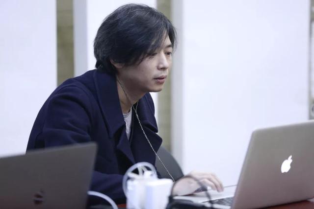 倒計時 《下墜》排練隨手記 今晚8點看《歌手》汪峰繼續(xù)為原創(chuàng)音樂打call（下墜排練隨手記）(2)