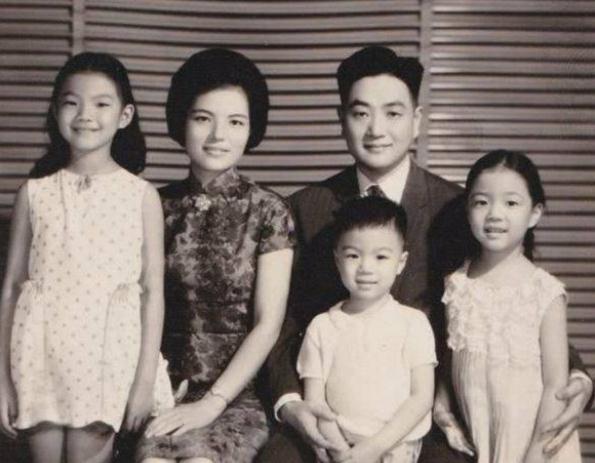 瓊瑤 與詩(shī)經(jīng)《木瓜》的不解之緣(與詩(shī)經(jīng)木瓜的不解之緣)(2)