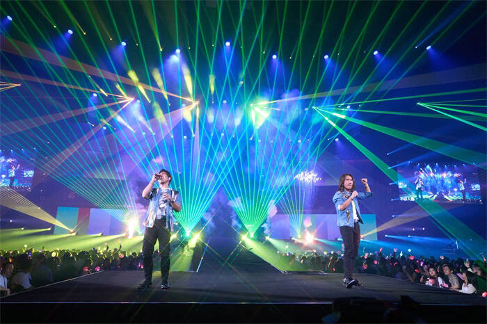 “搖滾天團(tuán)”動(dòng)力火車“都是因?yàn)閻?世界巡回演唱會(huì)”高雄安可場(chǎng) 兩場(chǎng)秒殺 完美收官