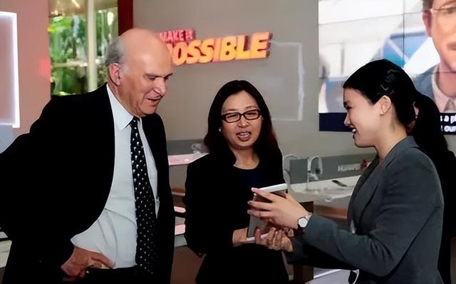 華為最早的創(chuàng)業(yè)者，任正非的左膀右臂，被人成為 華為女皇（華為最早的創(chuàng)業(yè)者）(10)