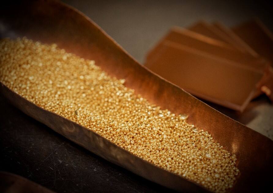 Chopard蕭邦全球品牌大使朱一龍參觀品牌工坊，探秘卓越匠藝與至臻美學(xué)