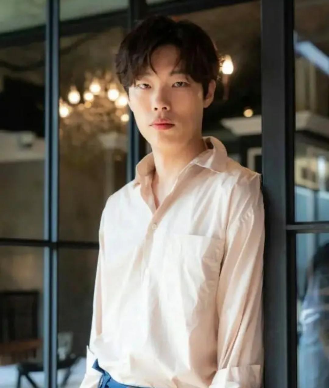 韓素希經(jīng)紀(jì)公司回應(yīng)與柳俊烈分手：雙方約定不會(huì)再被私事消耗感情 72