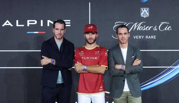 聯(lián)袂出擊，再燃極速激情：H.MOSER&CIE.亨利慕時(shí)攜手ALPINE MOTORSPORTS中國(guó)首發(fā)疾速者系列圓柱游絲陀飛輪鏤空腕表Alpine限量版