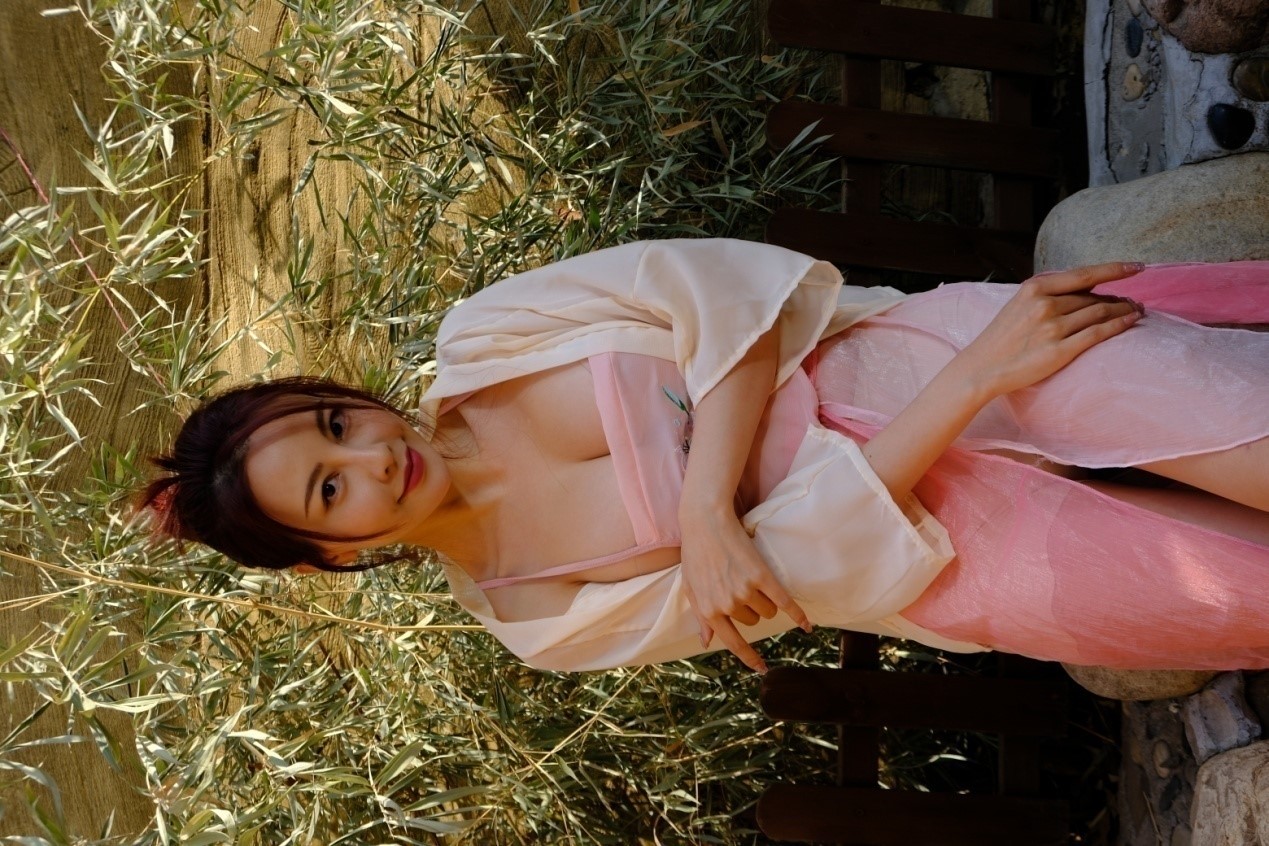 古裝互動游戲《許愿，我要帶她們回現(xiàn)代》限時折扣價37.8元