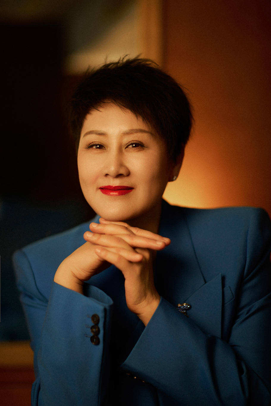 張凱麗、林永健、任魯豫獲學(xué)雷鋒志愿服務(wù)“四個100”最美志愿者表彰