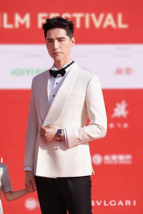 第十四屆北京國際電影節(jié)璀璨啟幕BVLGARI寶格麗攜手群星共耀開幕式紅毯