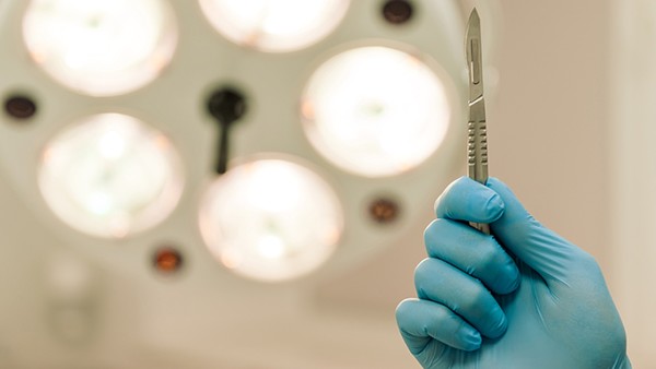 小孩子什么時候做狐臭手術(shù)