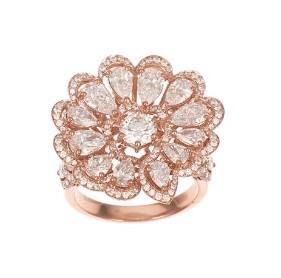 熠熠群星佩戴Chopard蕭邦珠寶腕表臻品亮相第十四屆北京國際電影節(jié)開幕儀式