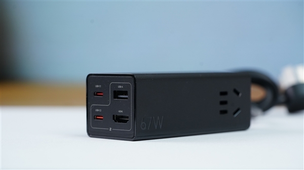 七合一接口！小米67W桌面快充插座Pro圖賞