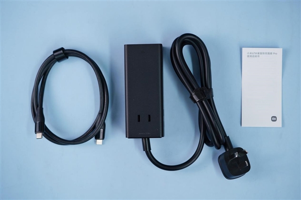 七合一接口！小米67W桌面快充插座Pro圖賞