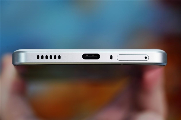 144Hz高刷屏+6000mAh超大電池！iQOO Z9圖賞