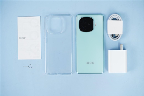 第三代驍龍8s+6000大電池！iQOO Z9 Turbo圖賞