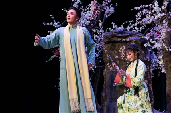 燕京新語(yǔ)丨北大學(xué)子集體“催更”的越劇來(lái)了，上越透露明年將把越劇文化周送進(jìn)校園