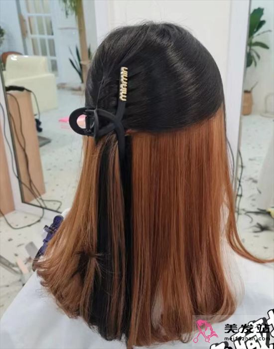 低調(diào)內(nèi)斂隱藏染 與眾不同又個性 低調(diào)內(nèi)斂隱藏染 與眾不同又個性