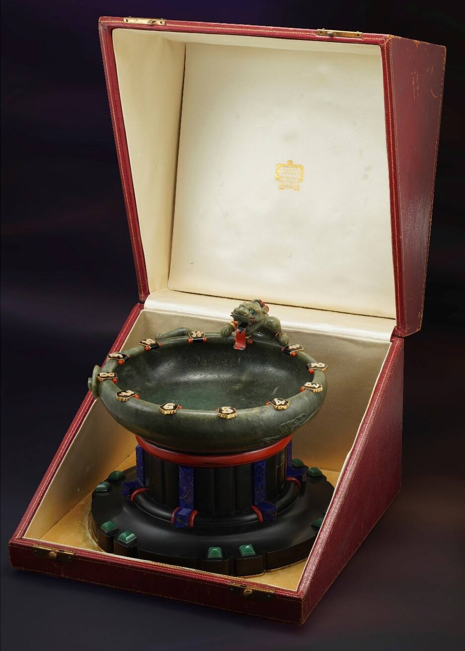 富藝斯隆重呈獻一組源于裝飾藝術(shù)時期之博物館級卡地亞座鐘