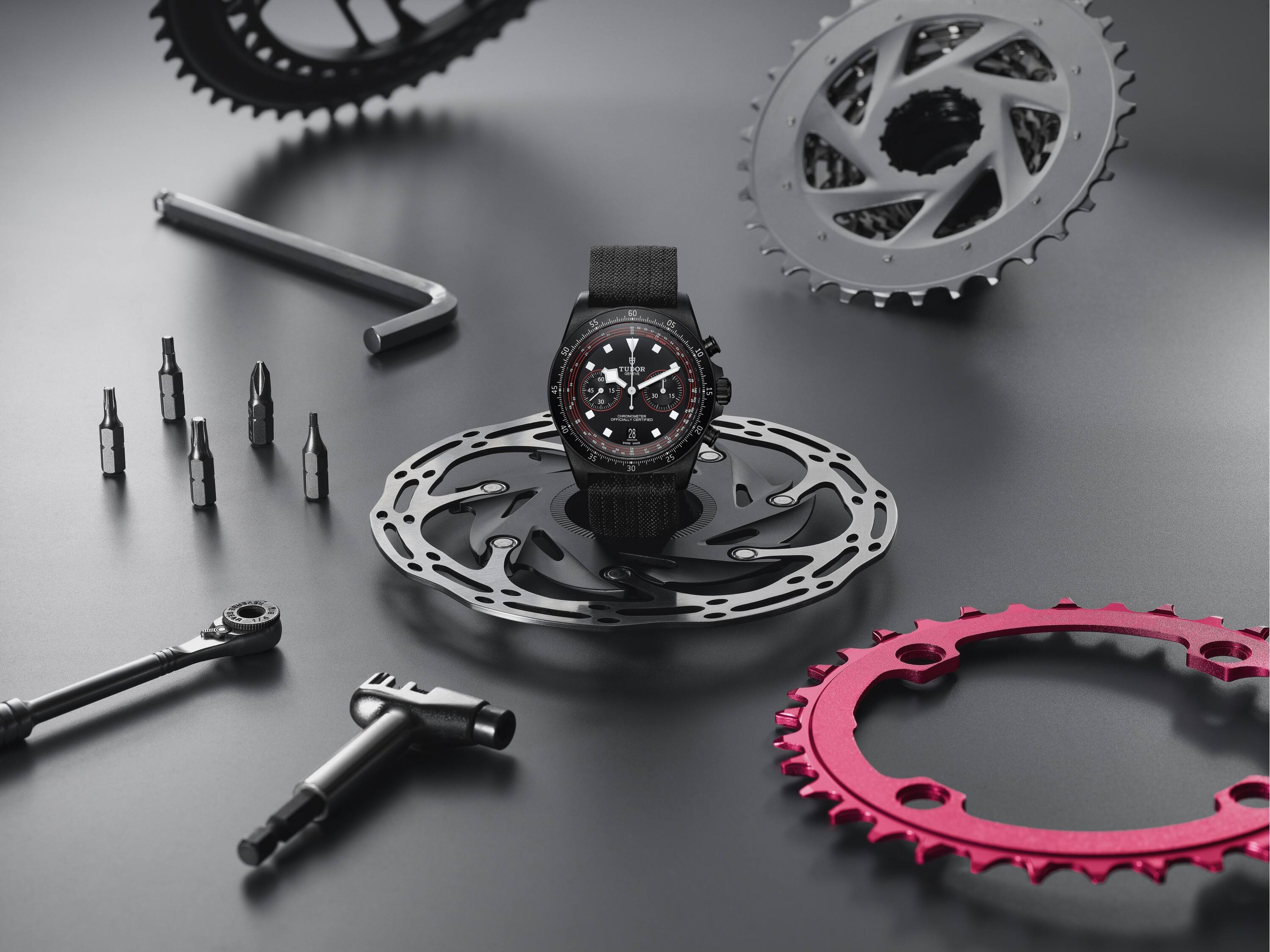 領(lǐng)潛型FXD計(jì)時(shí)腕表“專(zhuān)業(yè)騎行版”（PELAGOS FXD CHRONO）