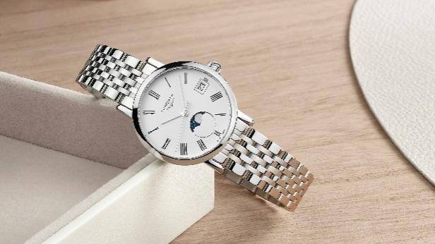 浪琴表于上海舉辦2024年新品預(yù)覽：承繼匠心工藝，平衡經(jīng)典與運(yùn)動(dòng)