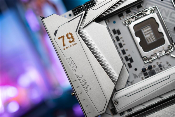 只要1599元！七彩虹發(fā)布全新CVN Z790 ARK方舟主板：用料極度奢華
