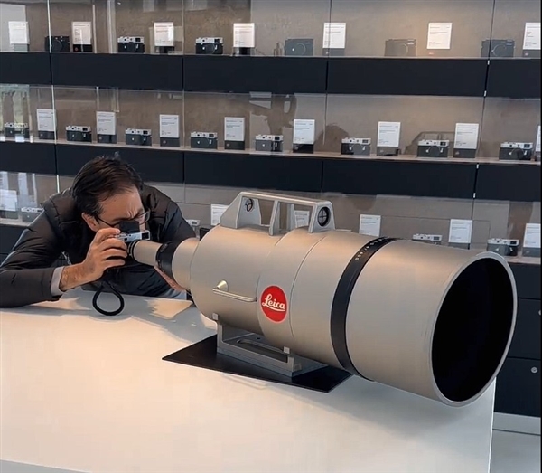 售價200萬美元的望遠鏡頭