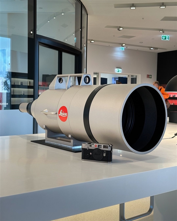 售價200萬美元的望遠鏡頭