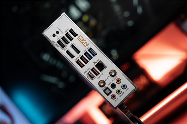 只要1599元！七彩虹發(fā)布全新CVN Z790 ARK方舟主板：用料極度奢華