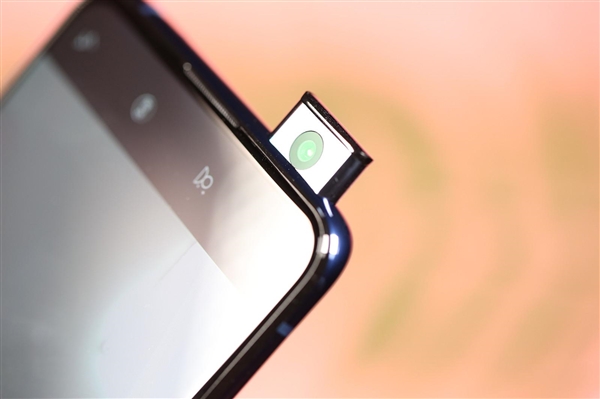 深度揭秘華為Pura 70 Ultra超聚光伸縮攝像頭