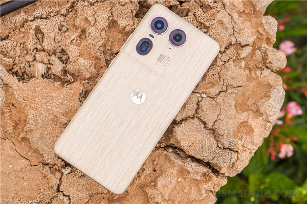 moto X50 Ultra官宣：moto首款A(yù)I旗艦