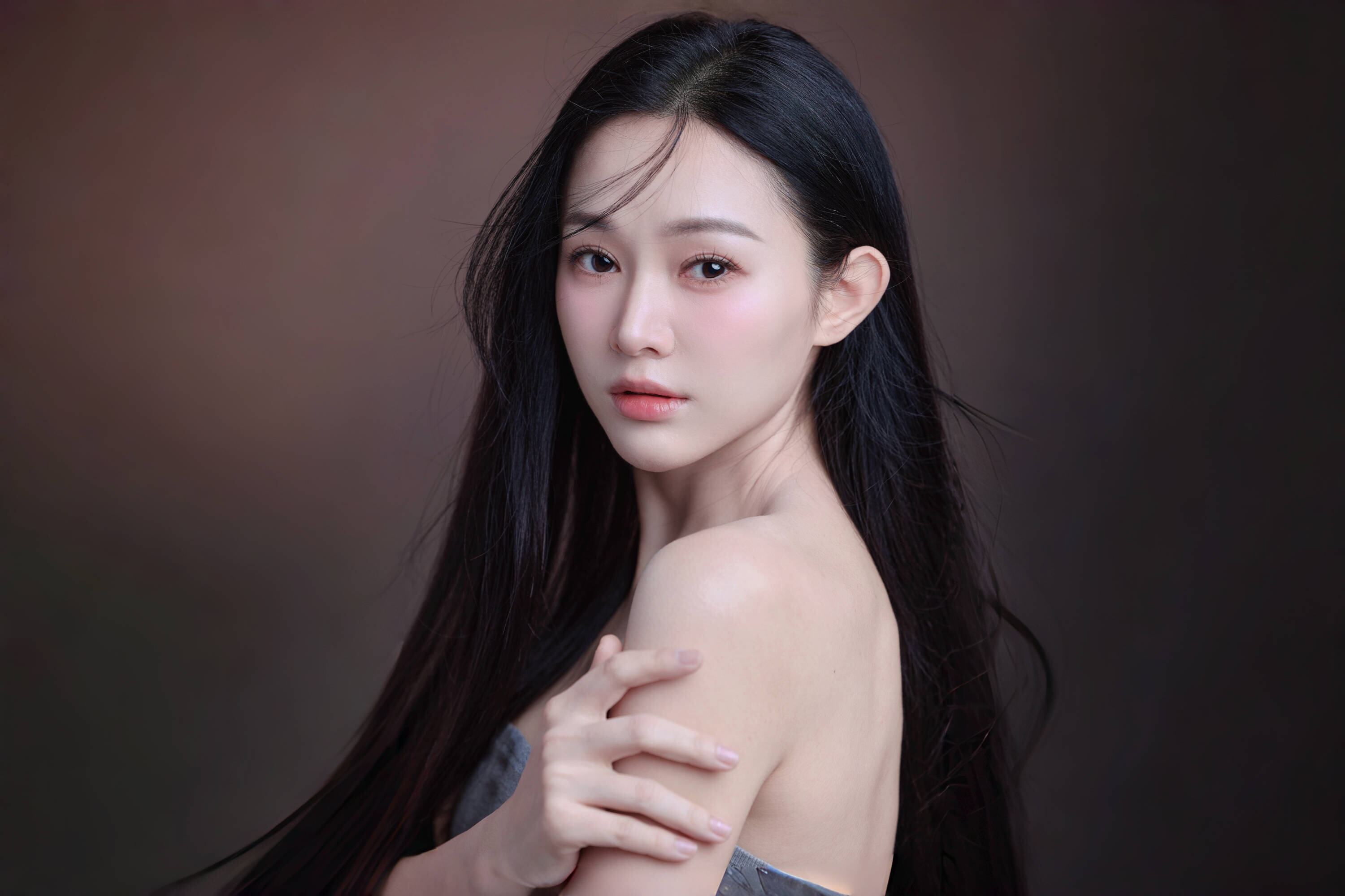 5月15日Steam見：《美女，應(yīng)接不暇》的絕美高顏值女主，多樣浪漫故事