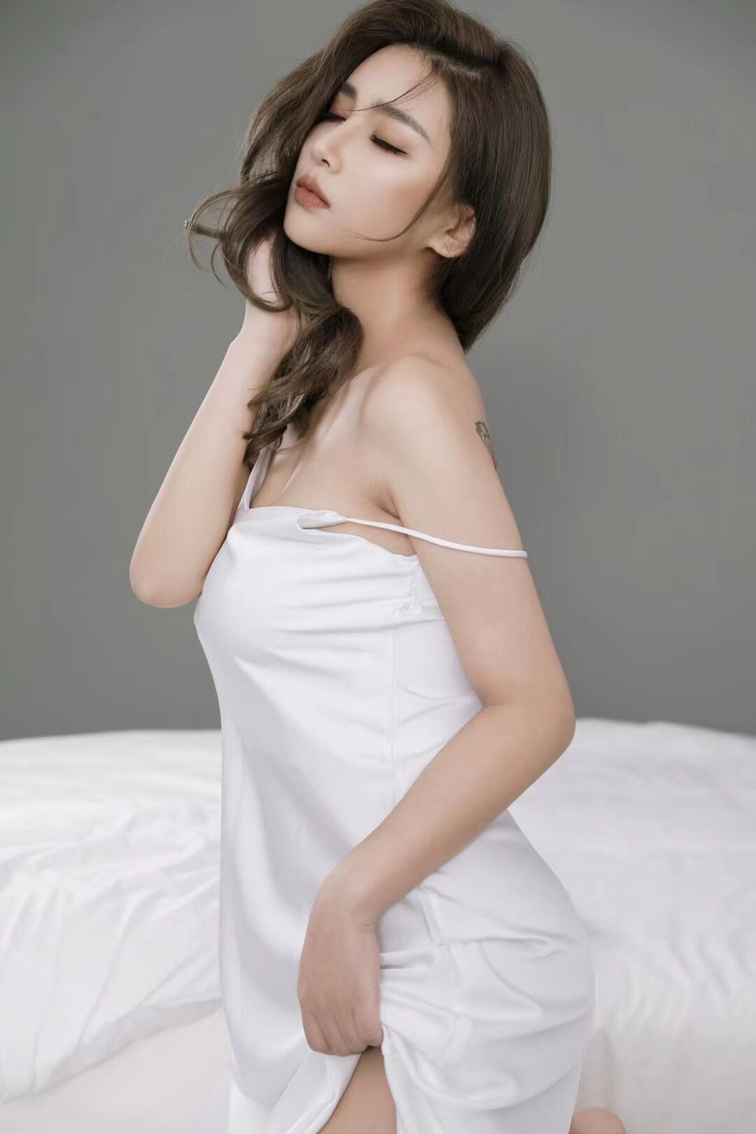 5月15日Steam見：《美女，應(yīng)接不暇》的絕美高顏值女主，多樣浪漫故事