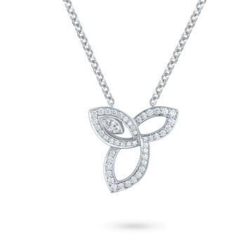 演員孫千佩戴海瑞溫斯頓珠寶和腕表作品亮相2024年中央廣播電視總臺(tái)五四青年晚會(huì)