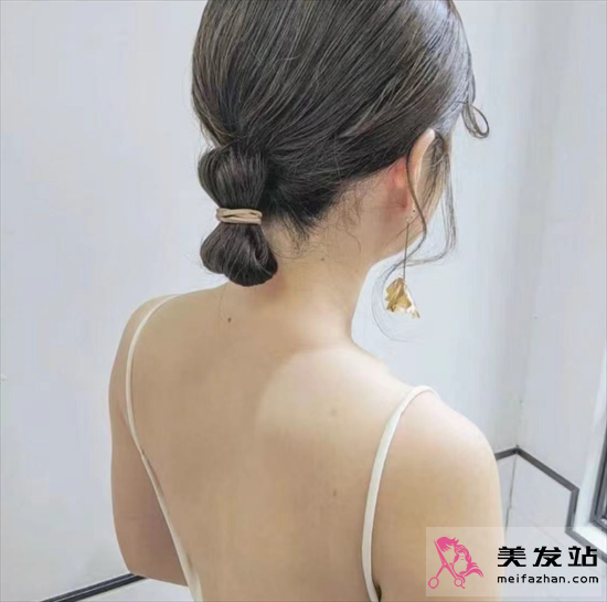 御姐范利落扎發(fā) 清爽時(shí)髦顯氣質(zhì)