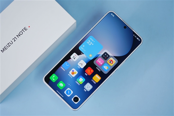 罕見純白面板！魅族21 Note圖賞