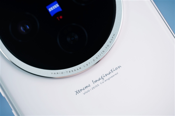 vivo強(qiáng)直屏旗艦！vivo X100s圖賞