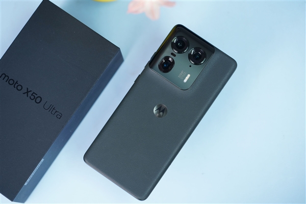 moto首款A(yù)I旗艦！moto X50 Ultra圖賞
