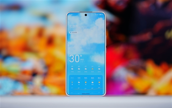 罕見純白面板！魅族21 Note圖賞