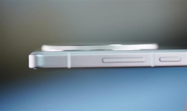 vivo強(qiáng)直屏旗艦！vivo X100s圖賞