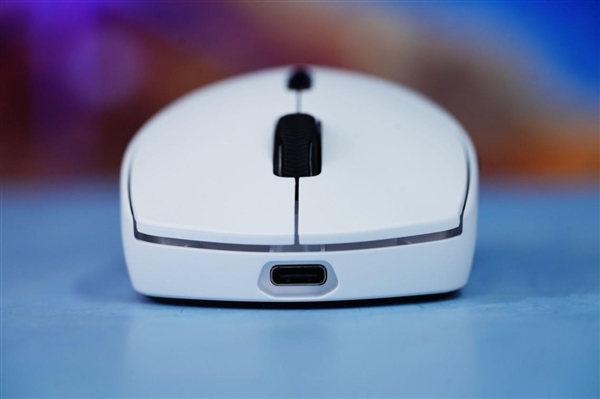 原相3398傳感器、180小時(shí)續(xù)航 雷柏VT1 PRO鼠標(biāo)圖賞