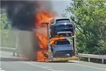 一車問界新車高速路上起火 物流公司回應(yīng)：運(yùn)輸卡車剎車抱死引起