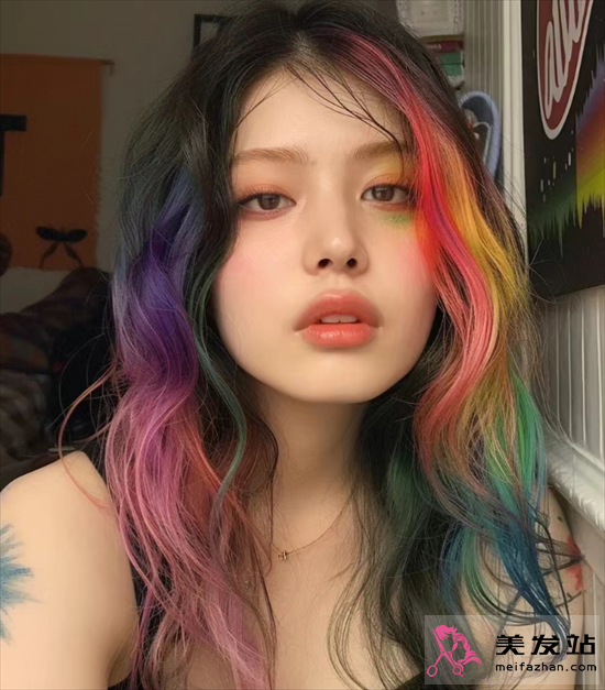 夏季必備彩虹色挑染 美麗時(shí)尚不挑人