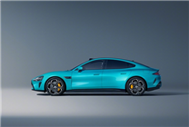 美女車主喜提小米SU7 Pro：看重Pro版本的續(xù)航