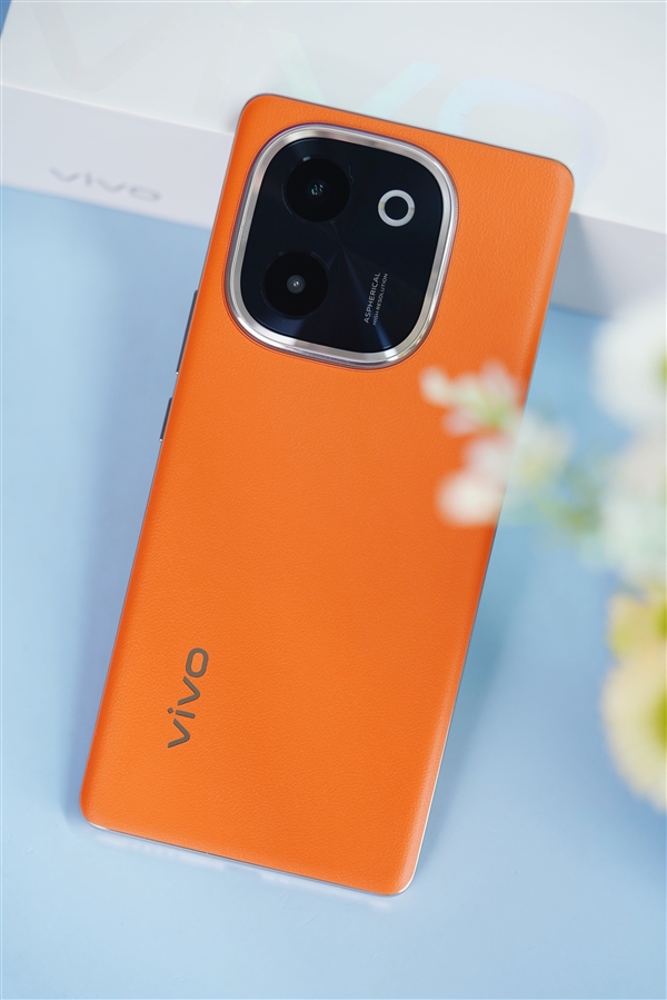 旗艦素皮+6000mAh大電池！vivo Y200圖賞