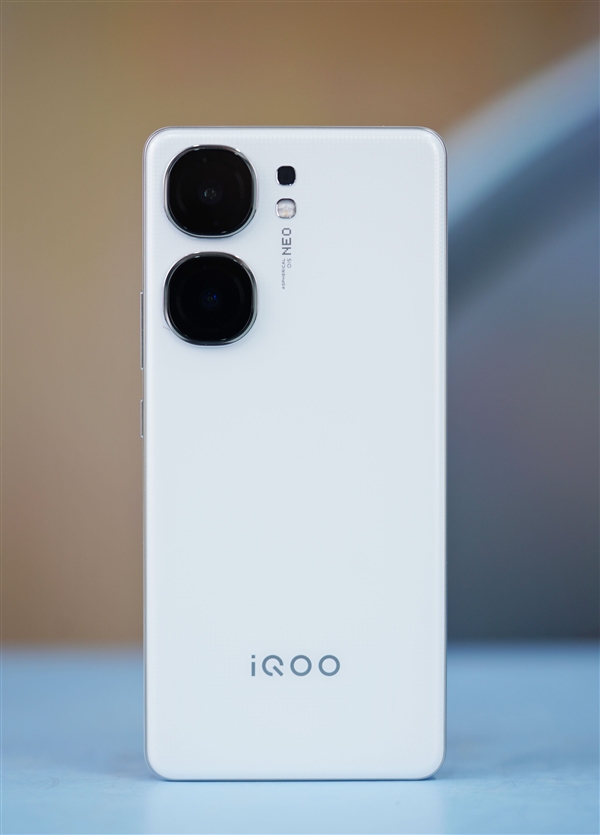 首批搭載天璣9300+！iQOO Neo9S Pro圖賞