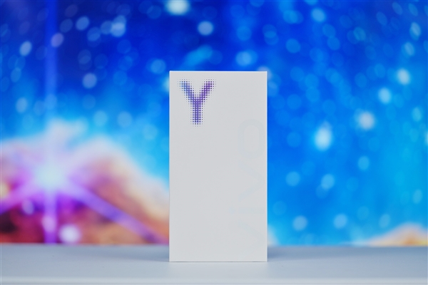 旗艦素皮+6000mAh大電池！vivo Y200圖賞