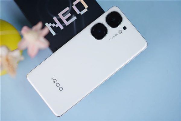 首批搭載天璣9300+！iQOO Neo9S Pro圖賞