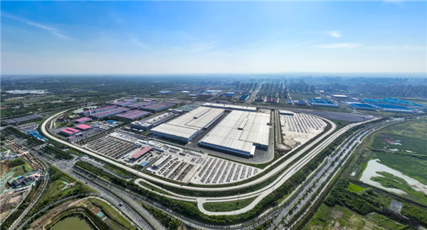 華為鴻蒙智行“第四界”即將亮相：工廠設(shè)備安裝接近尾聲