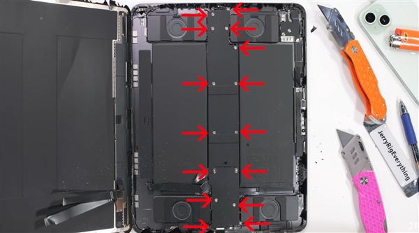 這回不容易掰彎了！蘋果新款iPad Pro暴力測(cè)試