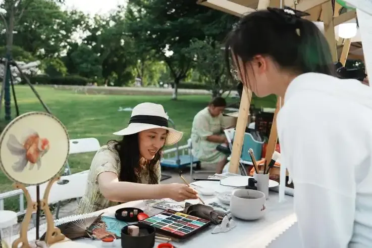 “玄武湖畔·夜美金陵嘉年華”正式開幕，共賞“博物之春”